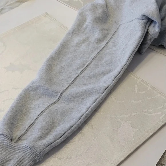 Offline By Aerie Women's Cropped V-Neck Long Sleeves Sweatshirt Size XS Gray - Picture 10 of 10